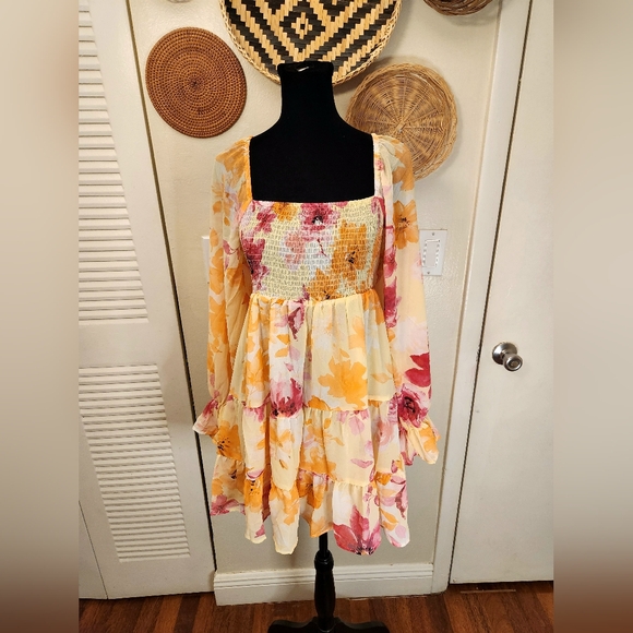 LAST ONE! Square Neck Yellow Floral Mini Dress With Flutter Sleeves NWT - Picture 3 of 11